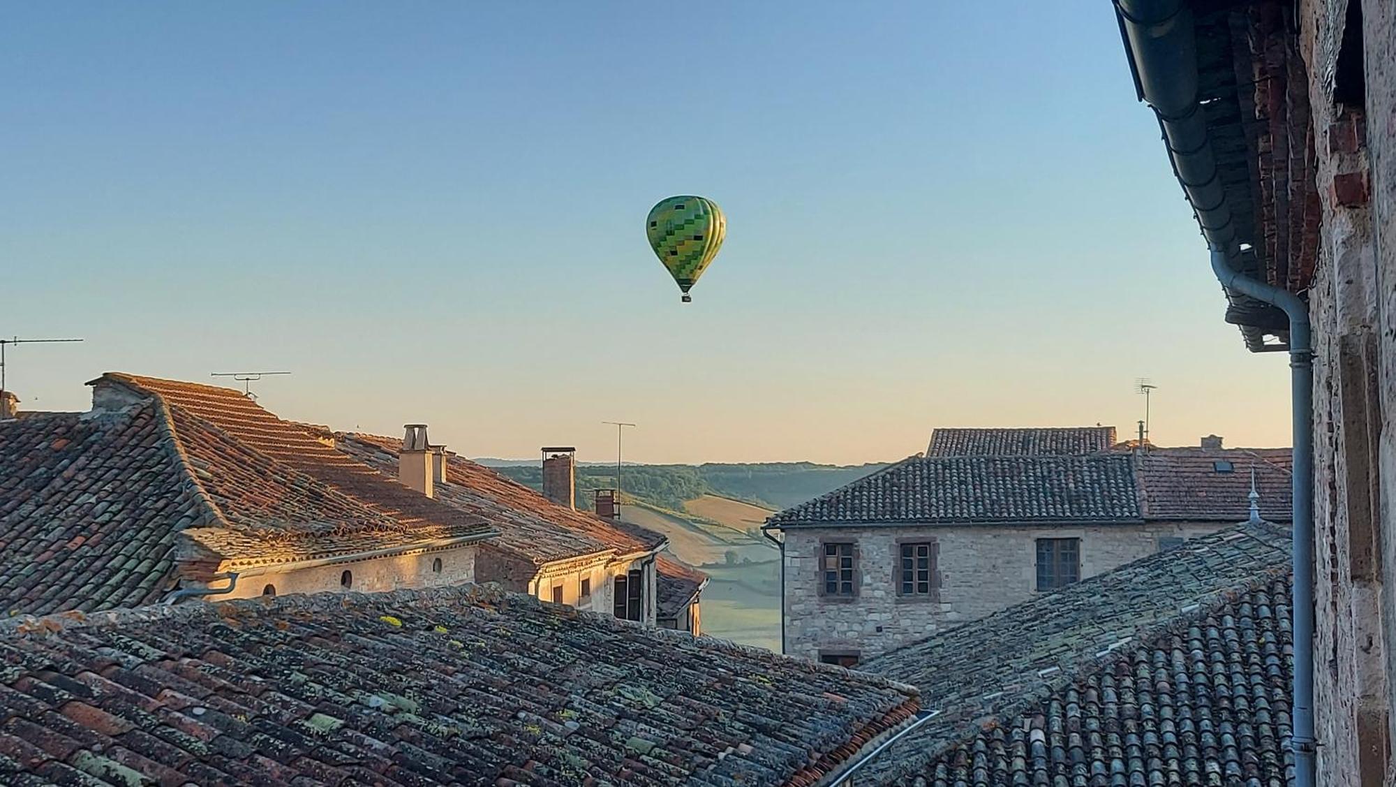 Apartamento Le Gite D'Olympe Cordes-sur-Ciel Exterior foto